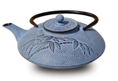 cast iron teapot with infuser