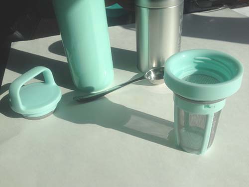 Carry Travel Mug by DAVIDsTEA Review - World of Tea Infusers