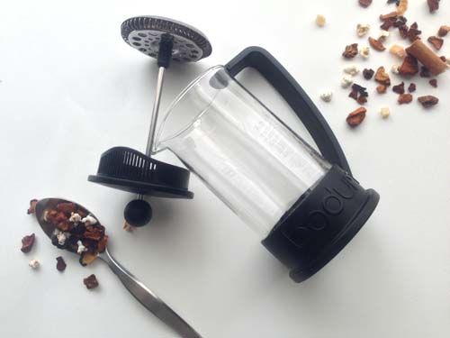 How to Make Tea Using a French Press: A Simple Guide - World of Tea Infusers