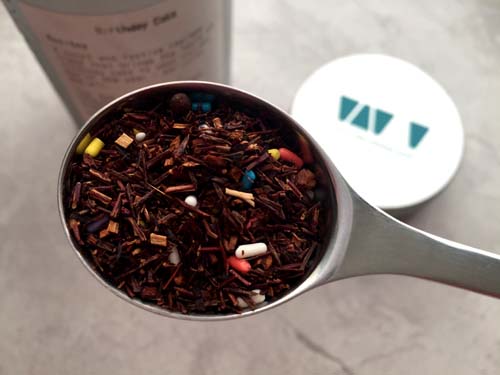 davidstea birthday cake rooibos tea with sprinkles